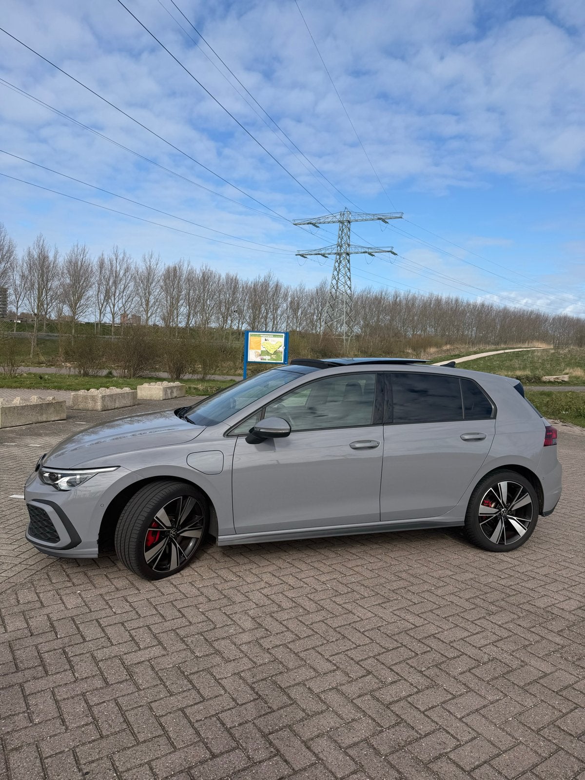 Volkswagen Golf 1.4 Ehybrid 245pk DSG 2021 Grijs, Auto's, Volkswagen, 1395 cc, 1524 kg, 149 pk, Zilver of Grijs