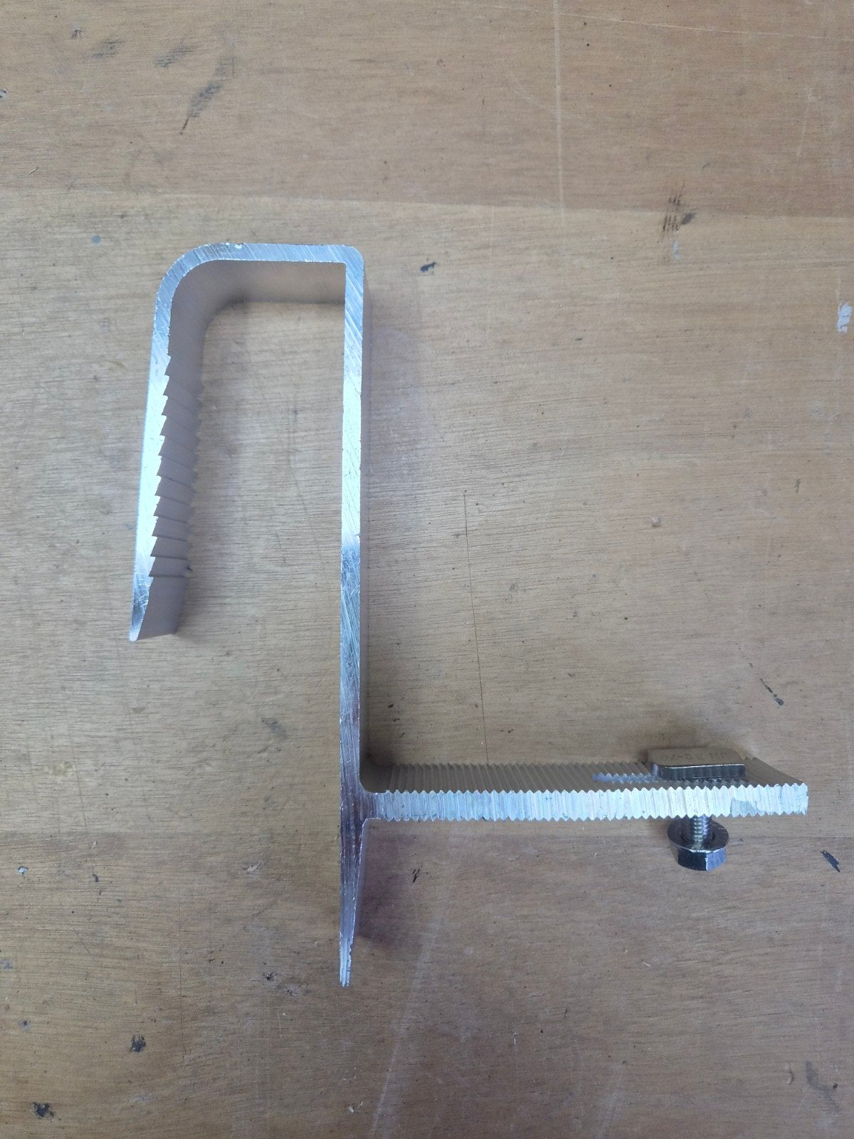 Aluminium dakhaak 45mm met hamerbout voor Würth solar rail, Doe-het-zelf en Verbouw, Zonnepanelen en Toebehoren, Ophalen, Nieuw