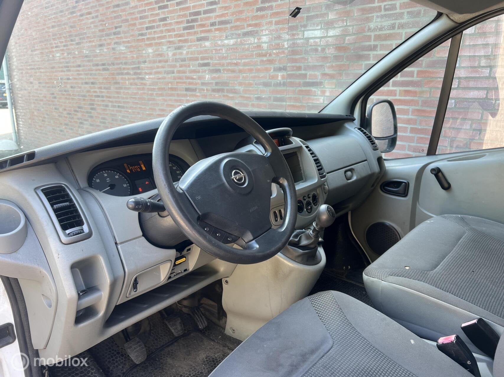 Opel Vivaro bestel 2.0 CDTI L1H1 | Export/Handel, Auto's, Startonderbreker, 4 cilinders, 2000 kg, 1650 kg