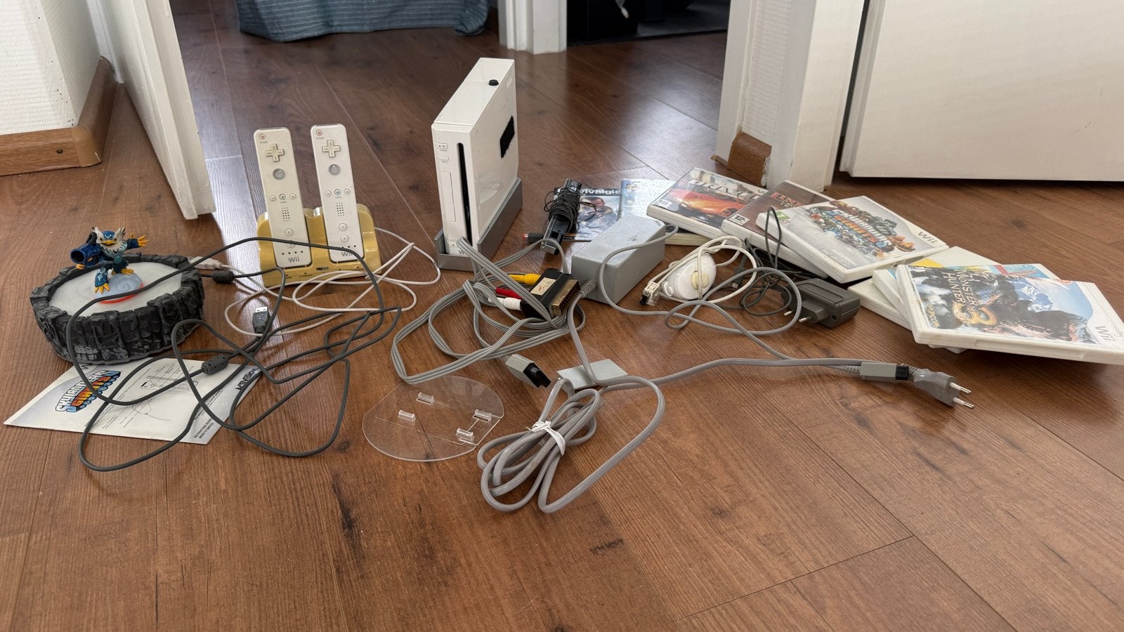 Wii console met 2 controllers, Skylanders en games, Spelcomputers en Games, Ophalen of Verzenden, Gebruikt, Met 2 controllers
