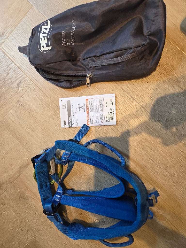 Klimgordel Petzl Macchu, Sport en Fitness, Klimsport, Ophalen of Verzenden, Klimsport-accessoire