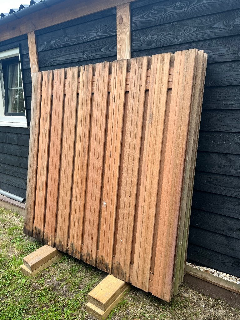 Hardhouten schutting 13 meter, Ophalen, 1 tot 2 meter, 6 meter of meer, Zo goed als nieuw