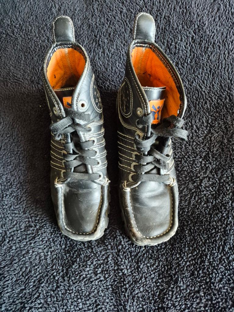 Zwarte leren veterlaarzen met dikke zool, M&G, Zwart, Lage of Enkellaarzen, Ophalen of Verzenden