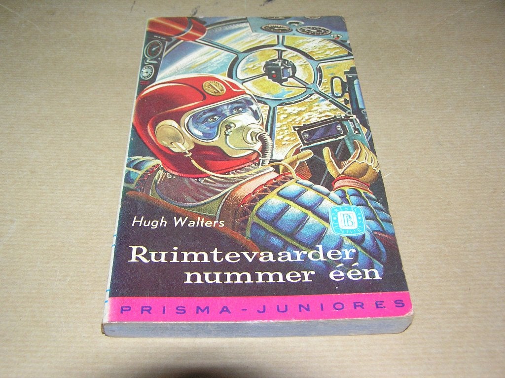 Ruimtevaarder nummer één- Hugh Walters, Gelezen, Ophalen of Verzenden, Fictie, Hugh Walters