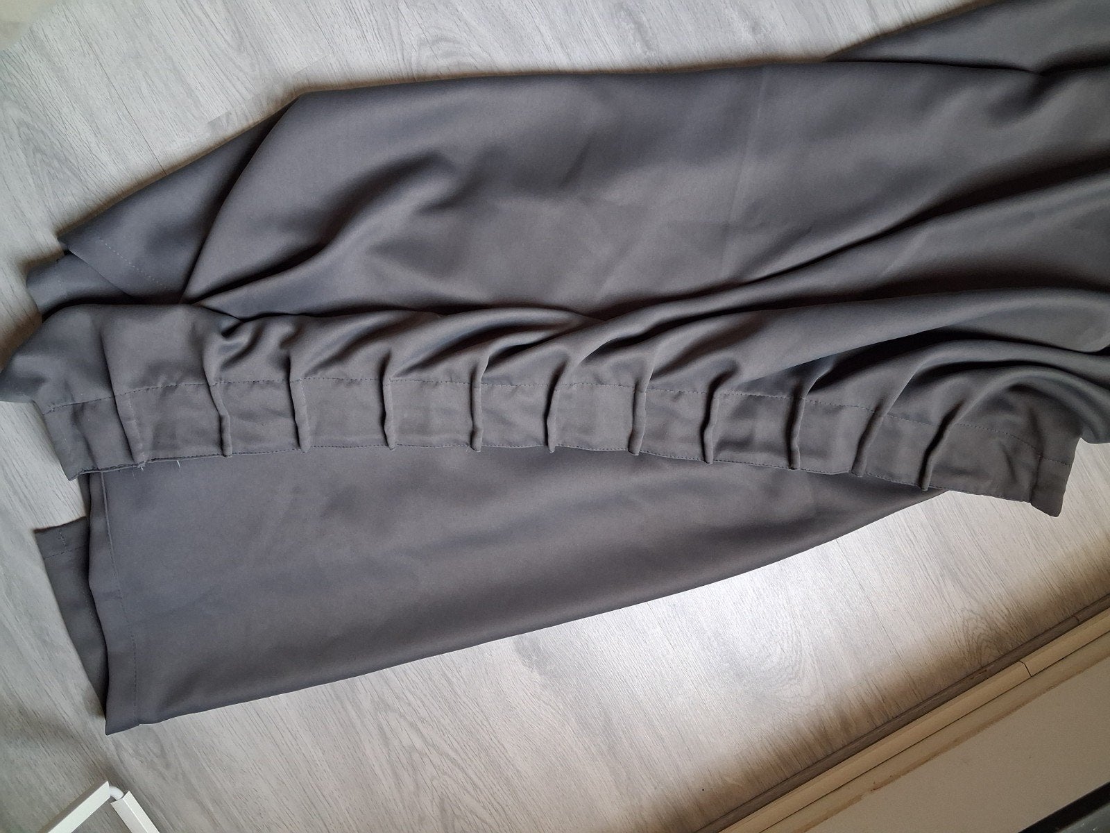 Mooie grijze verduisterings gordijnen, Ophalen, Gordijn, 100 cm, Grijs
