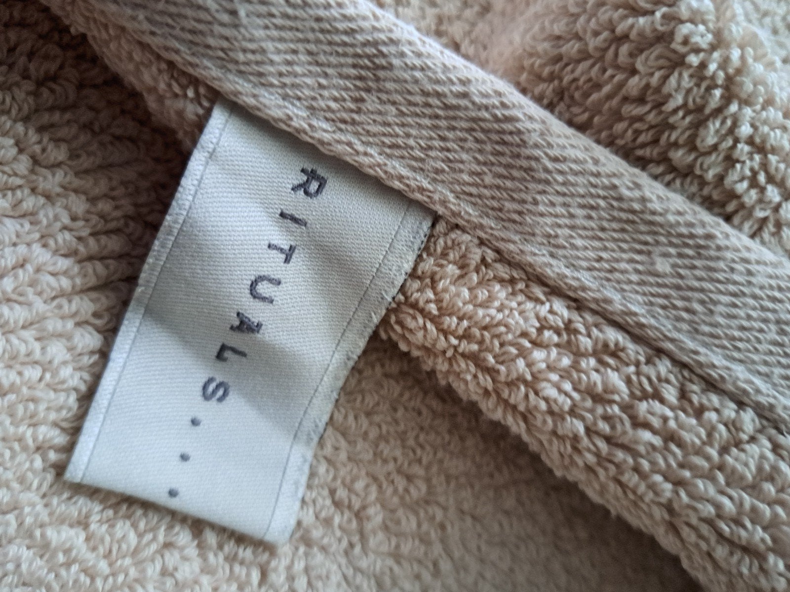 rituals handdoek, Ophalen of Verzenden, Gebruikt, Beige, Handdoek