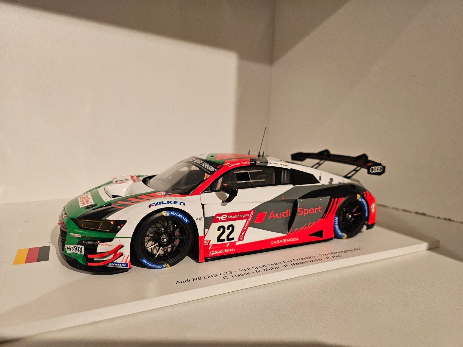 Spark Audi R8 LMS GT3 1:18 - 24h Nürburgring 2022, Ophalen of Verzenden, Zo goed als nieuw, Auto, Overige merken