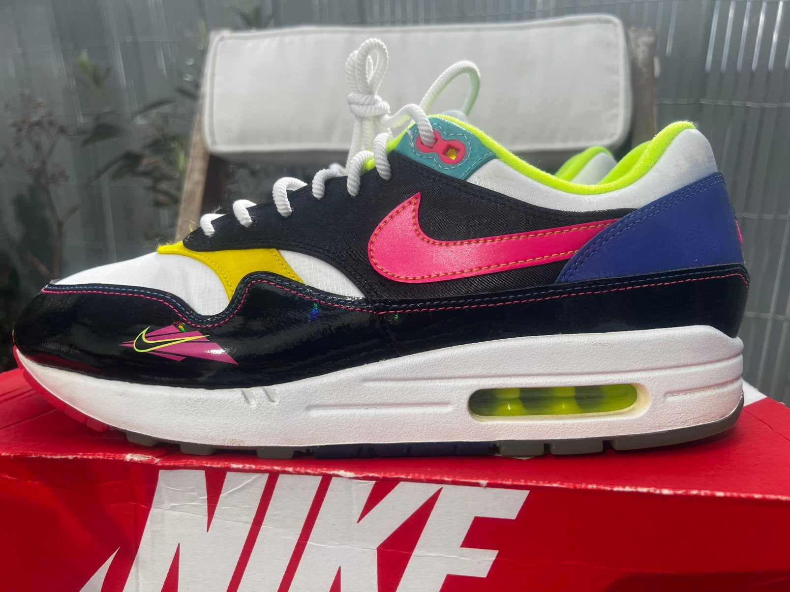 Nike Air Max 1 “Hyper Pink” 44, Ophalen of Verzenden, Zo goed als nieuw, Overige kleuren