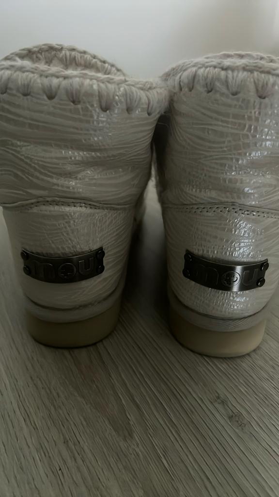 Mou boots, Ophalen of Verzenden, Zo goed als nieuw, Zwart