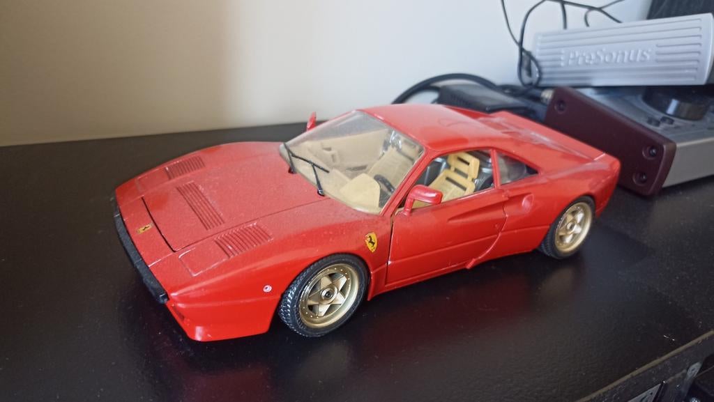 Ferrari 288 GTO 1:18, Hobby en Vrije tijd, Modelauto's | 1:18, Ophalen, Bburago