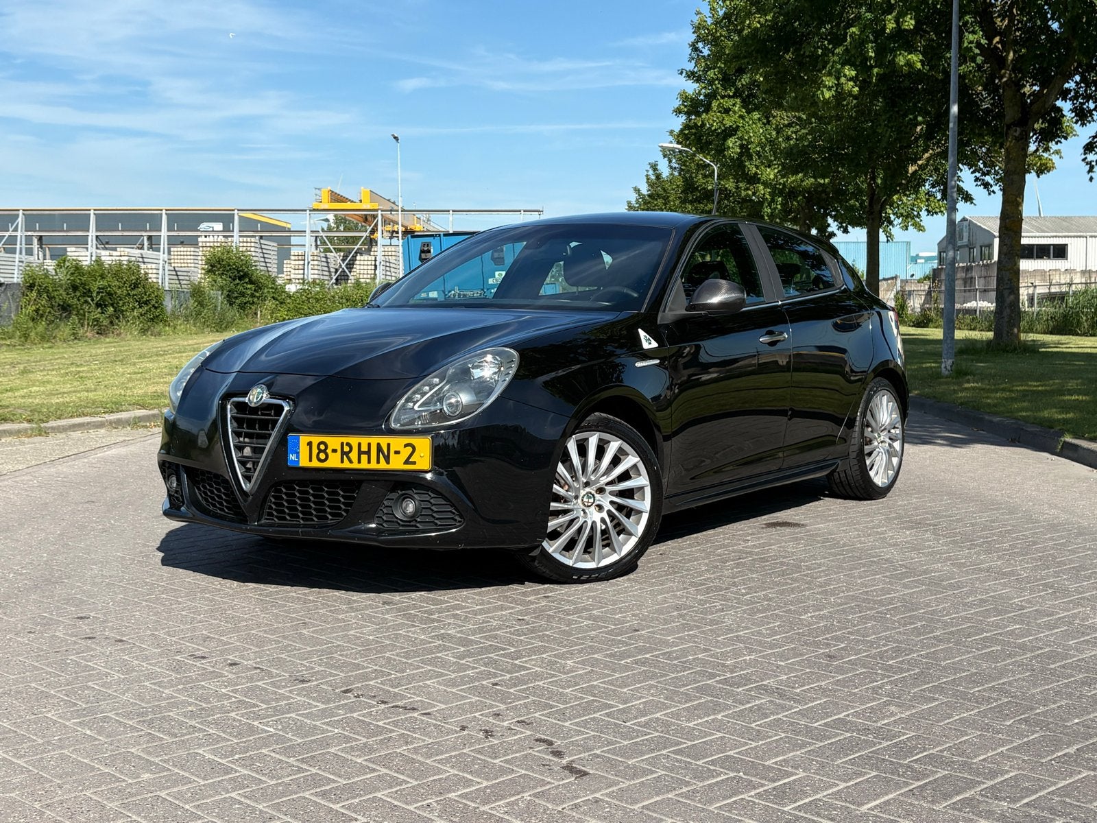 Alfa Romeo Giulietta 1.4 Turbo Multi AIR 2011 Zwart, Auto's, Voorwielaandrijving, 1350 kg, Zwart, 4 cilinders