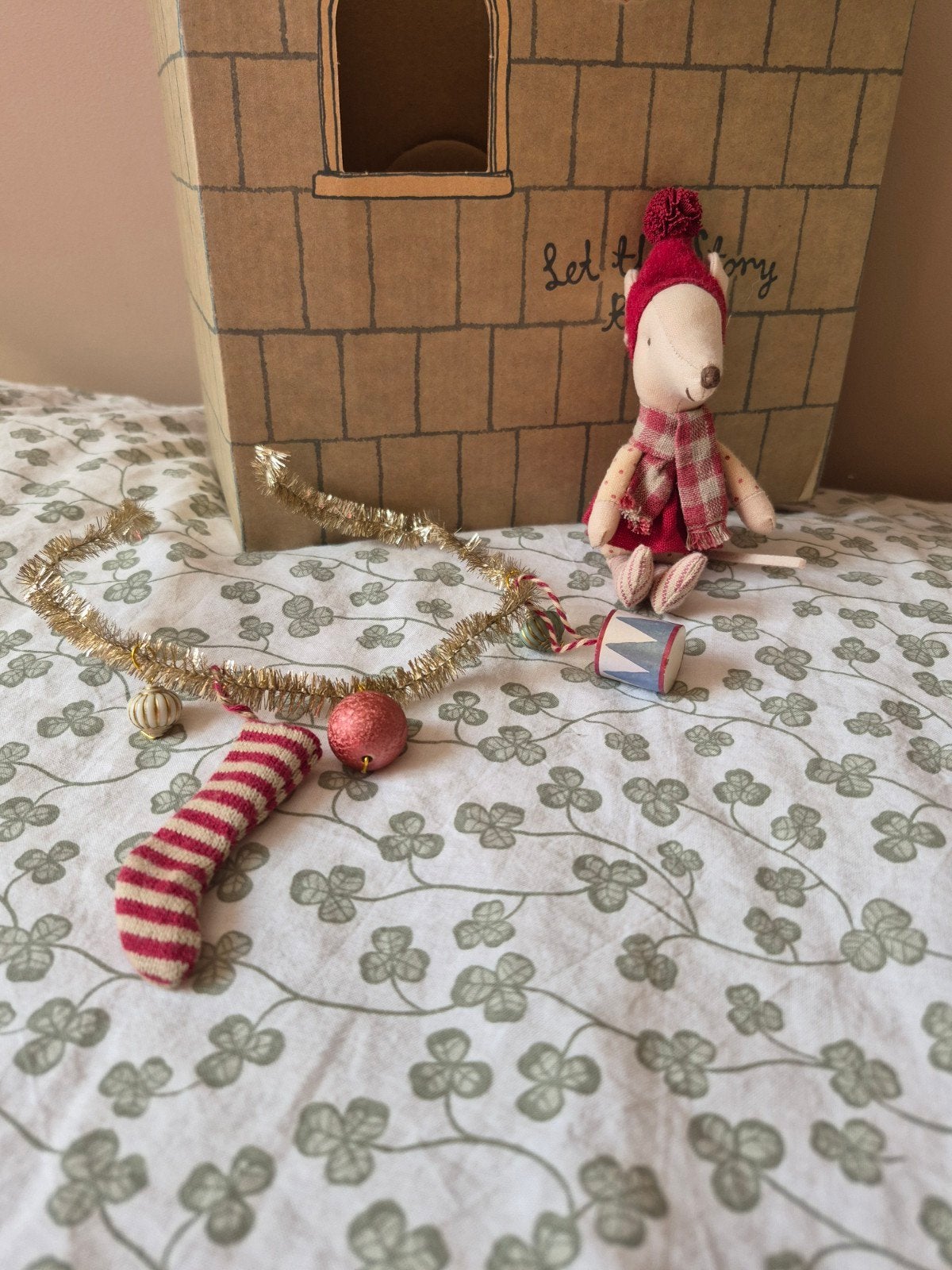 Maileg muis met kerstslinger, Ophalen of Verzenden, Zo goed als nieuw, Pop