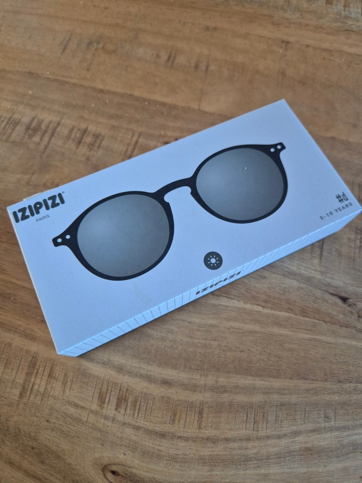 Izipizi Junior Sun #D Zonnebril Zwart 5-10 jaar, Ophalen, Nieuw, Izipizi Paris