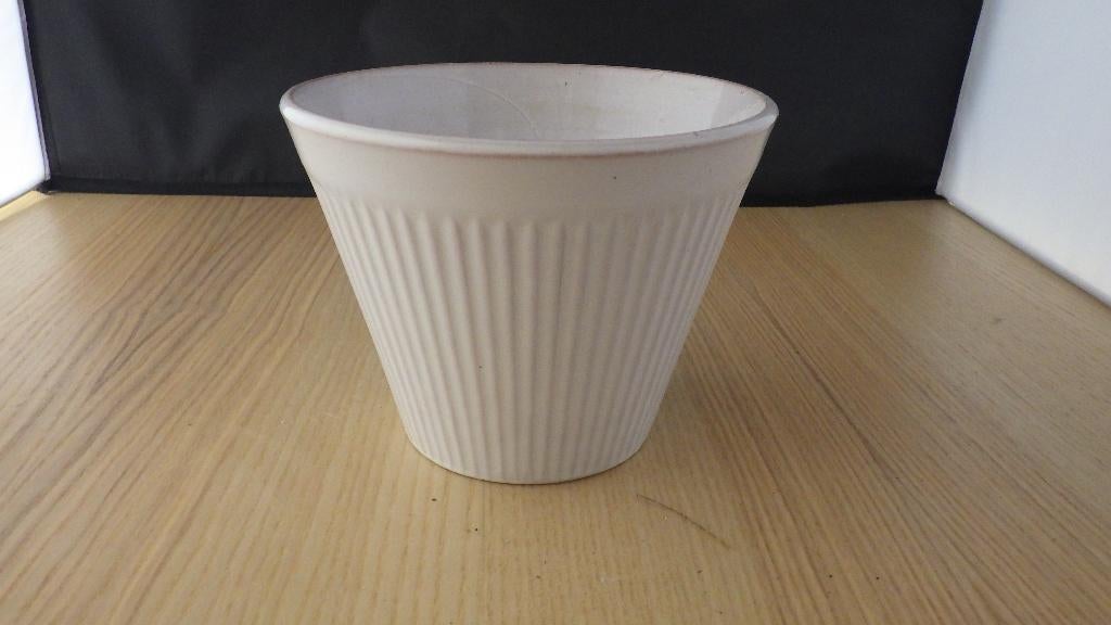 mooie witte retro bloempot, Verzamelen, Retro, Ophalen of Verzenden, Overige typen