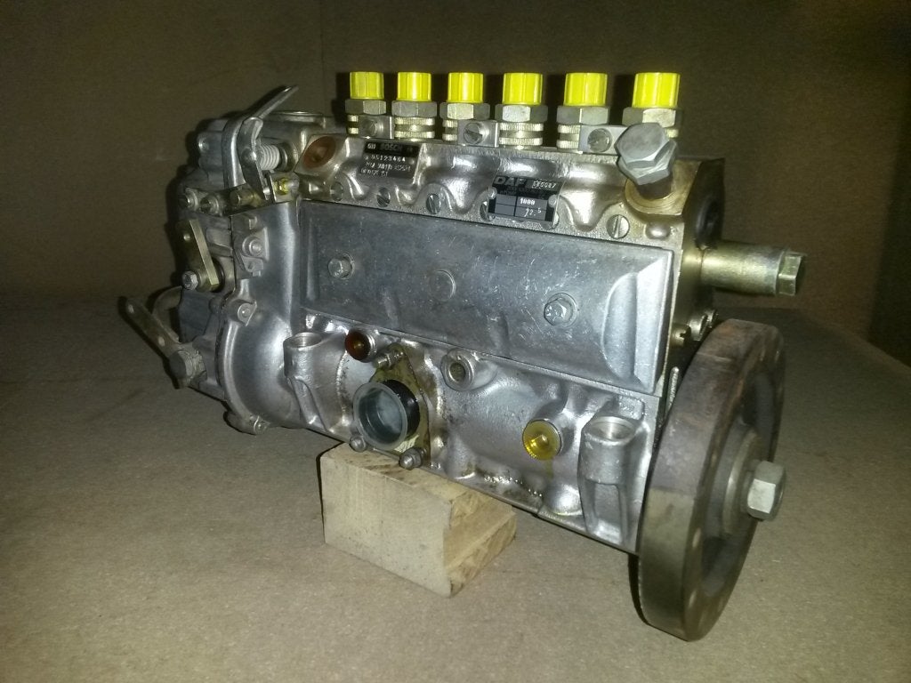 DAF 2100 2300 DH 825 Brandstofpomp 680087 Bosch 0400676151, Ophalen of Verzenden, Gereviseerd, DAF, Brandstofsystemen
