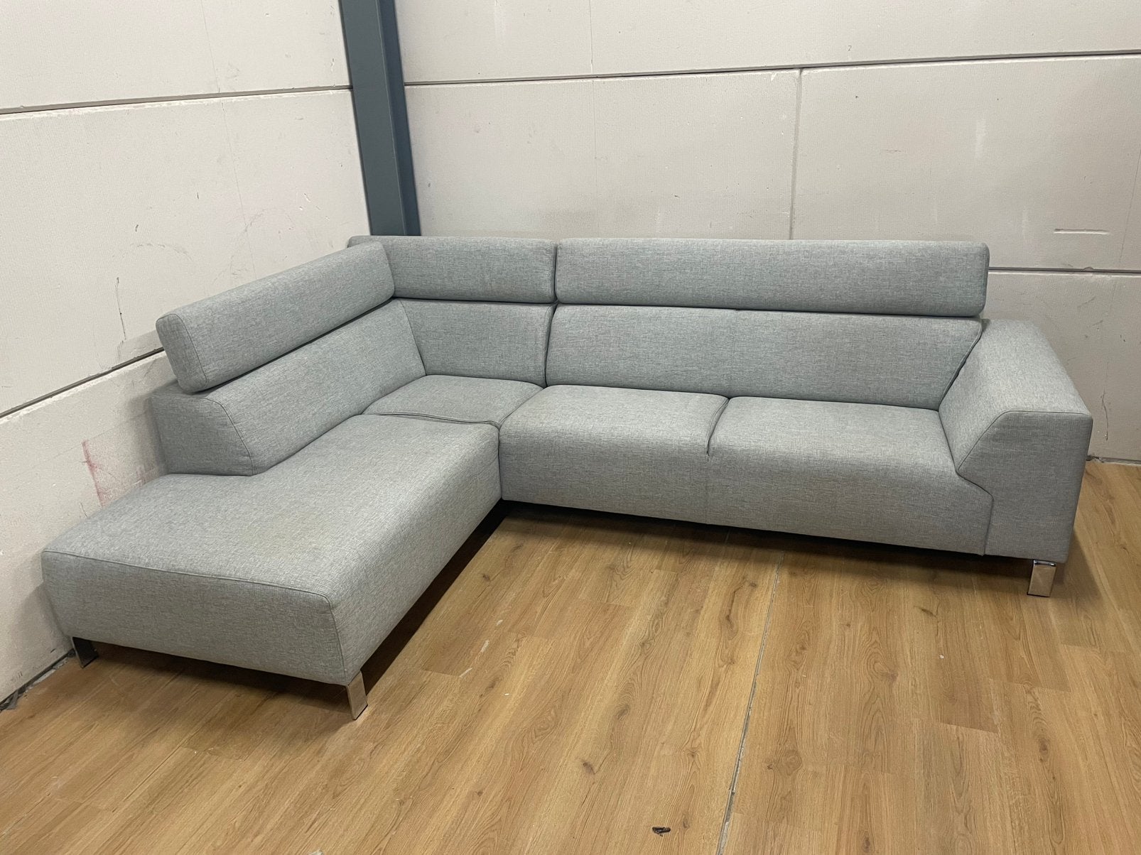 Mooie luxe lichtgrijze INHOUSE hoekbank - GEREINIGD!!!, Ophalen, 250 tot 300 cm, Luxe, Hoekbank