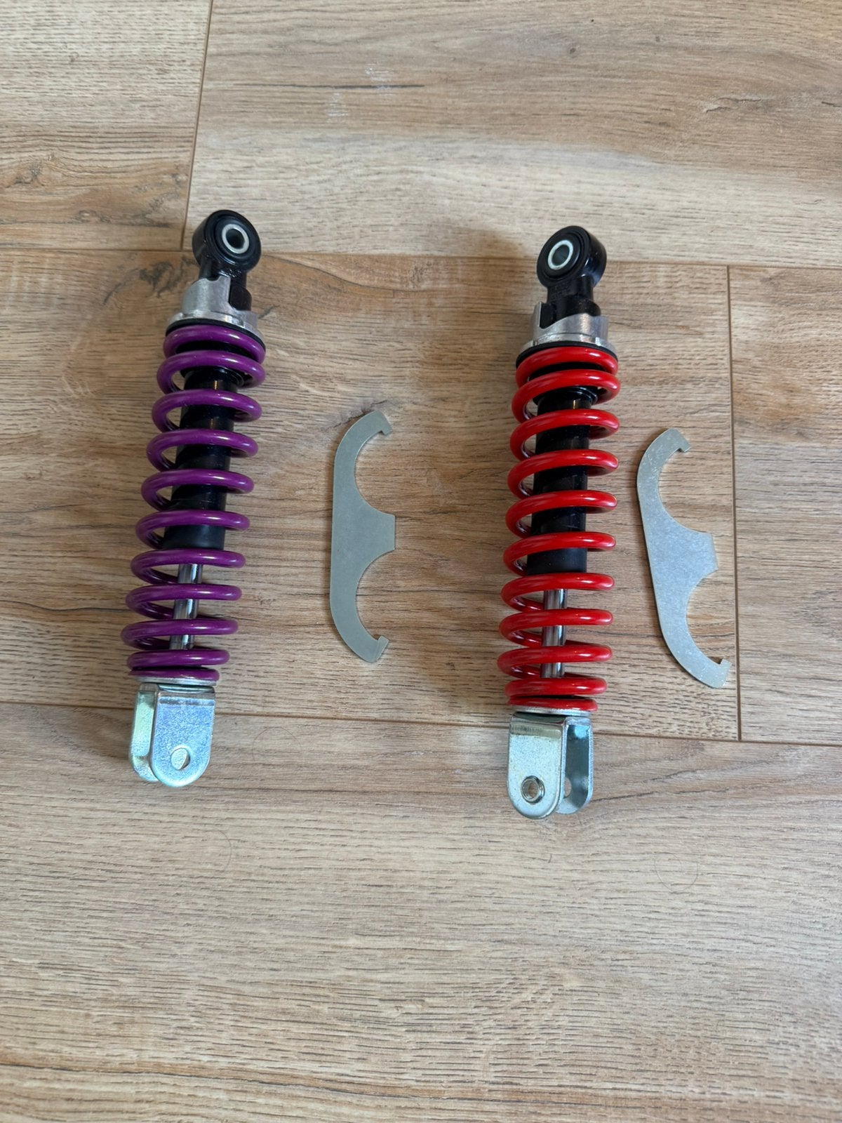 Originele malaguti phantom f12 achterschokbreker 255mm, Fietsen en Brommers, Ophalen of Verzenden, Zo goed als nieuw, Overige typen