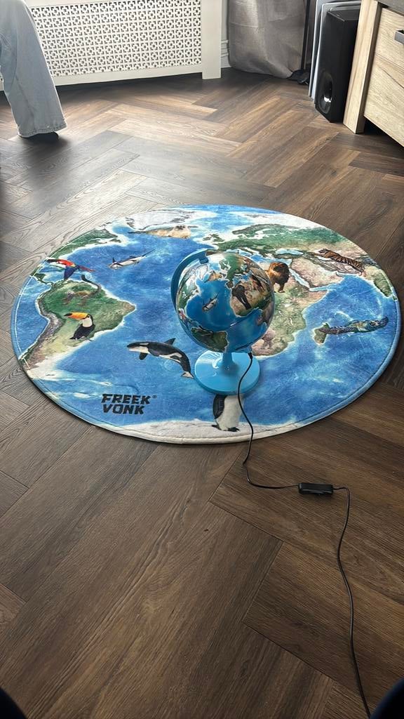Freek Vonk vloerkleed en wereldbol lamp, Ophalen of Verzenden, Zo goed als nieuw, Lamp