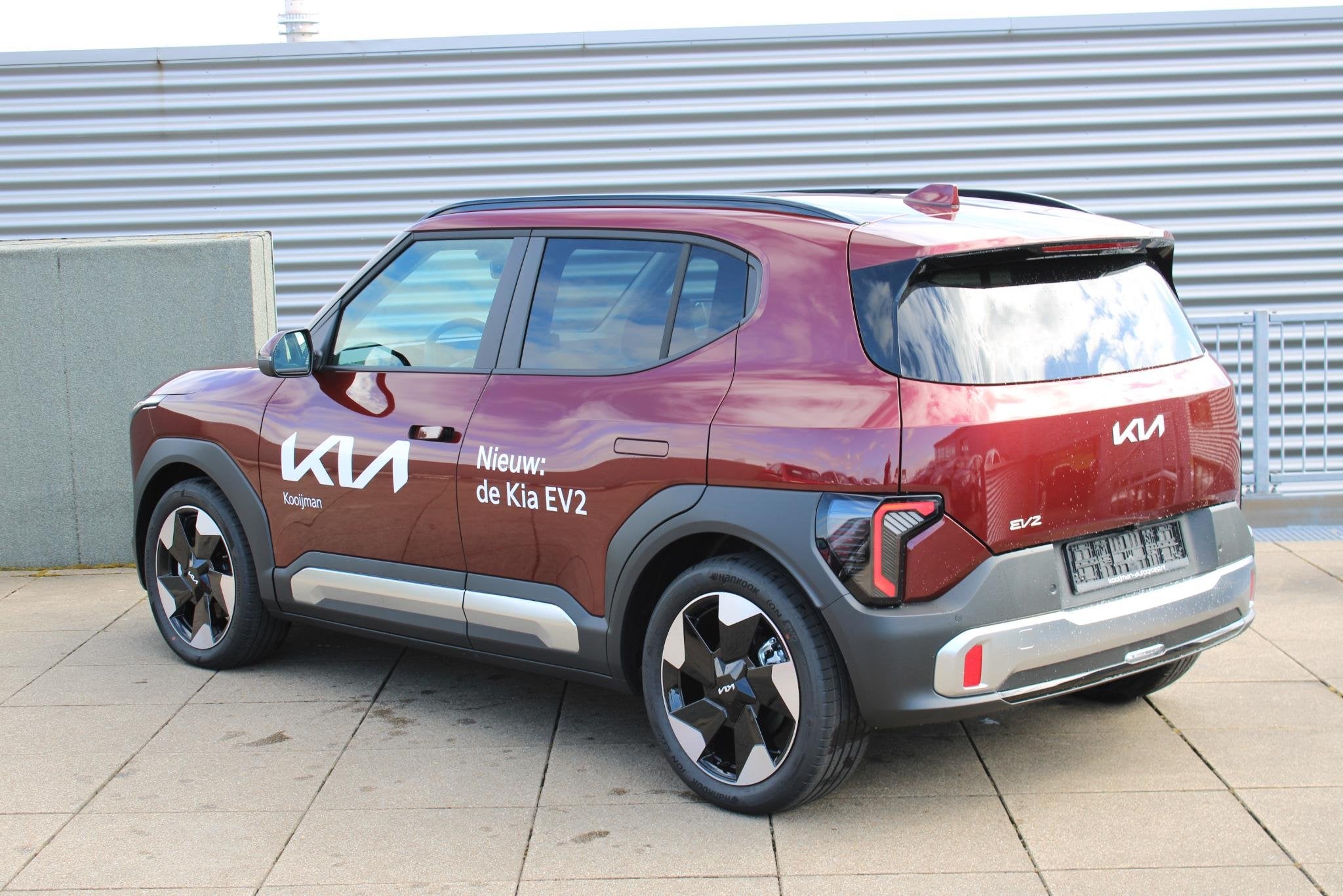 Kia EV2 Plus Advanced 42.2 kWh 5zits DEMO Edition Schuifdak, Auto's, Stof, Gebruikt, Automatische klimaatregeling, Te koop