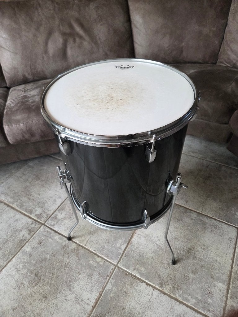 Foto 4 van Drumstel, compleet en netjes.