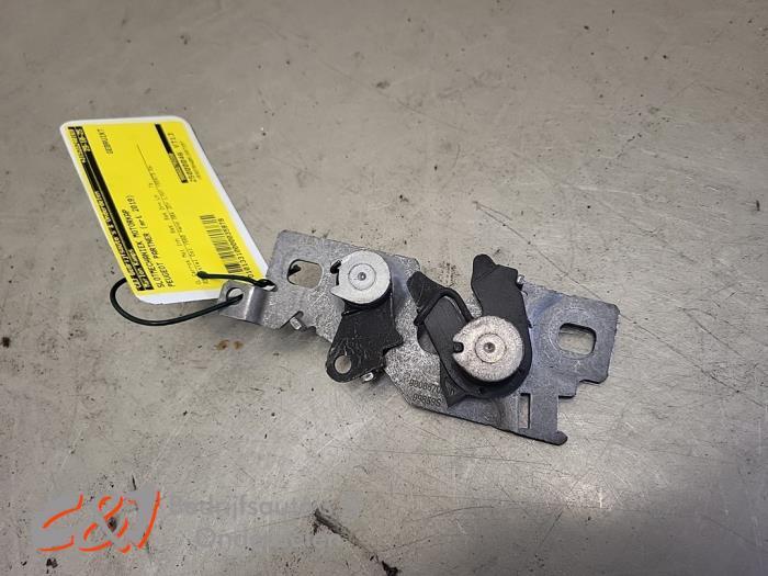 Slotmechaniek Motorkap van een Peugeot Partner, Auto-onderdelen, Gebruikt, -, -, Ophalen of Verzenden