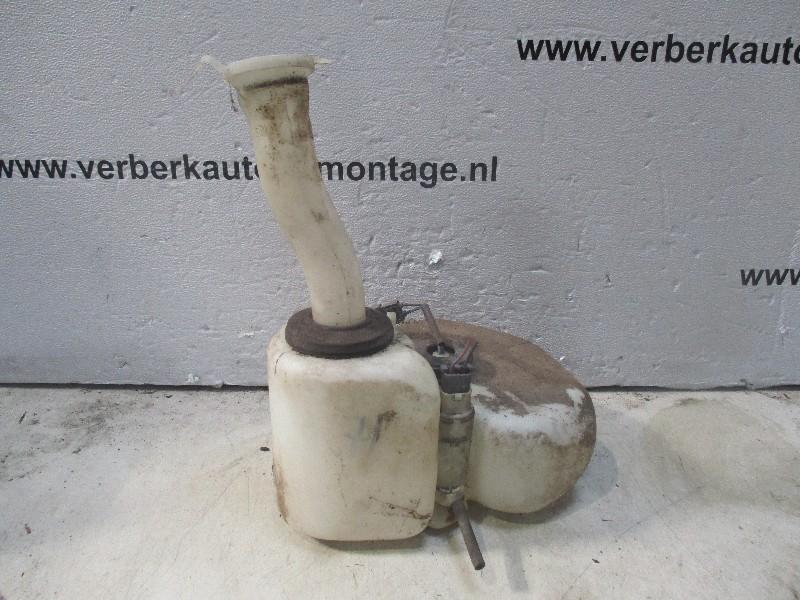 Ruitensproeierreservoir Volvo 940 II (1995-01/1998-10), Gebruikt, Siegburger Straße 229, Köln 50679, , Duitsland, Info@volvocars.com