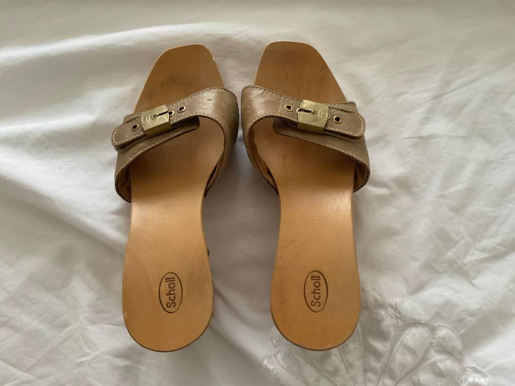 Scholl klompjes taupe 39, Overige kleuren, Zo goed als nieuw, Sandalen of Muiltjes, Ophalen of Verzenden