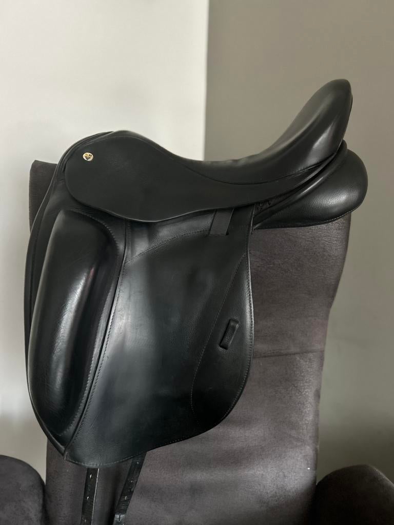 N2 Vincitore dressuur zadel monoblad custom, Ophalen of Verzenden, Zo goed als nieuw, Dressuur