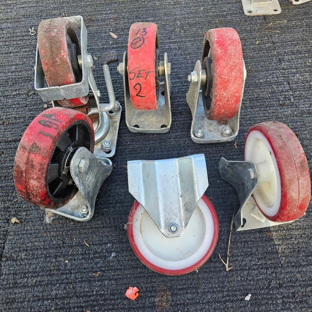 3 sets zwenkwielen, Doe-het-zelf en Verbouw, Zwenkwielen, Ophalen, Gebruikt