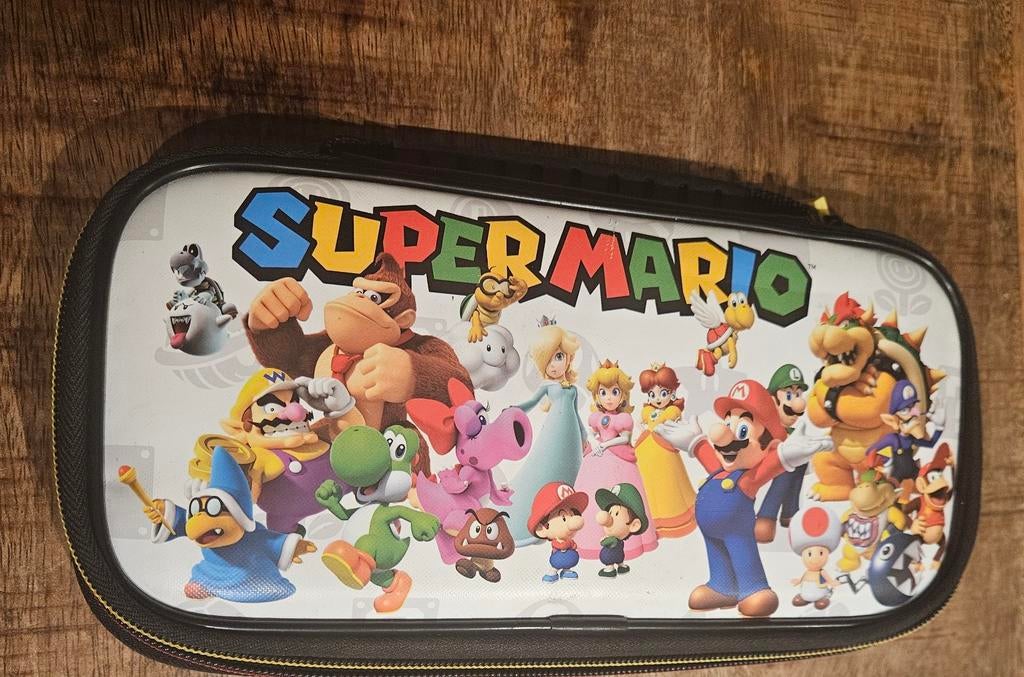 Nintendo Switch Hoesje - Super Mario, Ophalen of Verzenden, Gebruikt, Switch, Overige typen