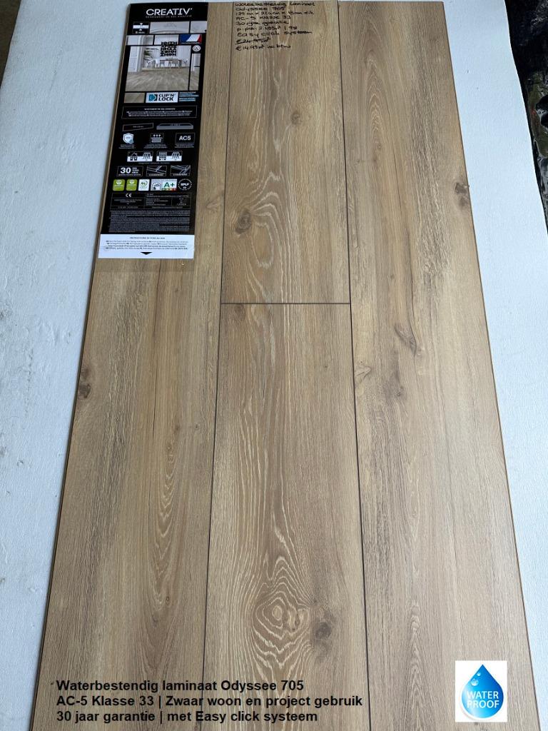 Waterbestendig Laminaat Odyssee Oak AC-5 Klasse33 €14,95m2, Bruin, Nieuw, Waterbestendig laminaat natuur eiken, Ophalen of Verzenden