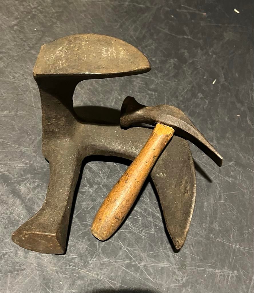 Antiek Schoenmakersaambeeld met Hamer, Antiek en Kunst, Ophalen