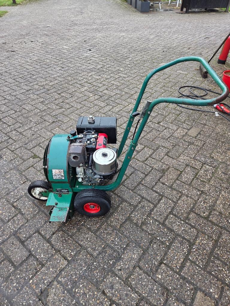 Bladblazer Ransomes grote bladblazer, Benzine, Gebruikt, Met neuswiel, Ophalen