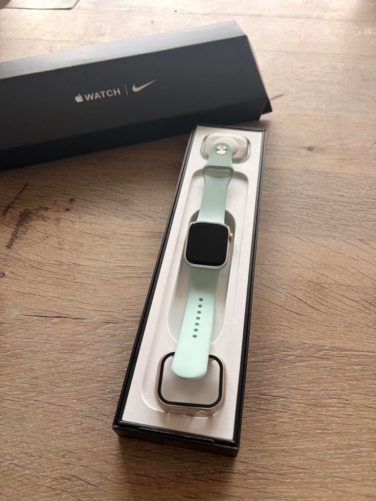 Apple watch series 7, Sieraden, Tassen en Uiterlijk, Smartwatches, Ophalen of Verzenden, Conditie, Zwart, IOS