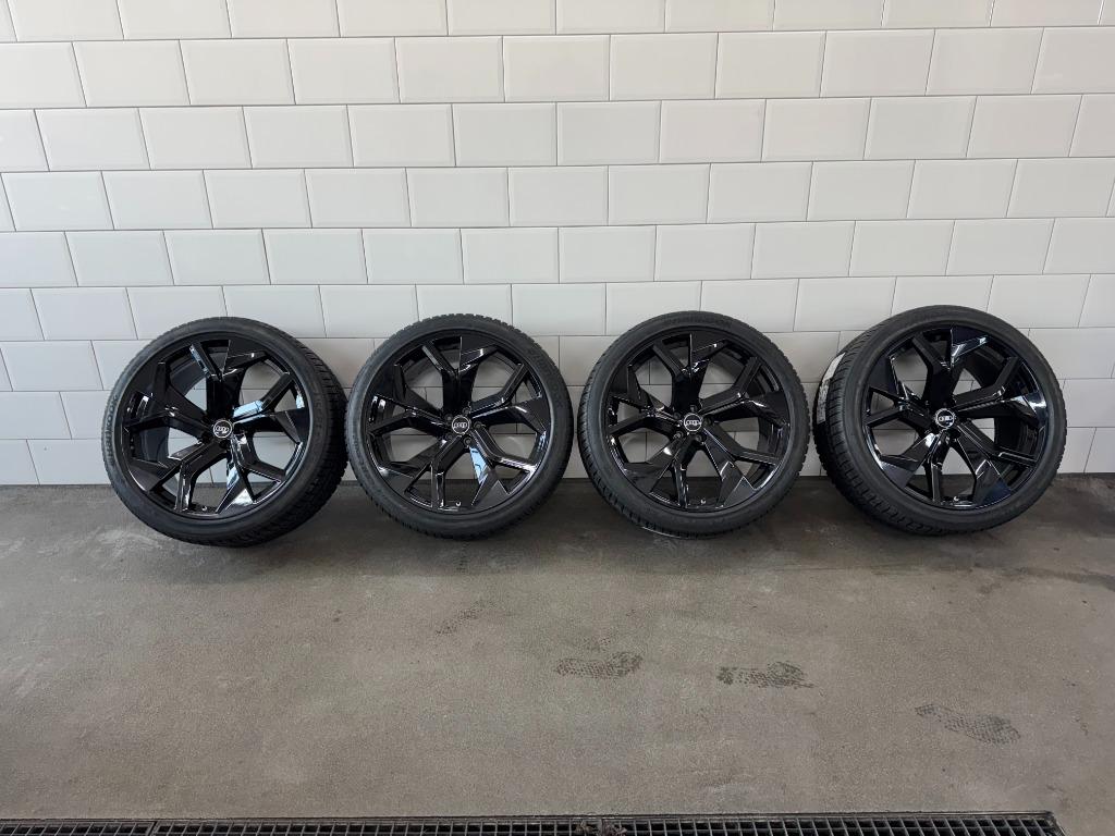 Audi OEM Q8/RSQ8 23 inch winterset NIEUWE BANDEN❄️, Auto-onderdelen, Banden en Velgen, Banden en Velgen, Winterbanden, Overige maten
