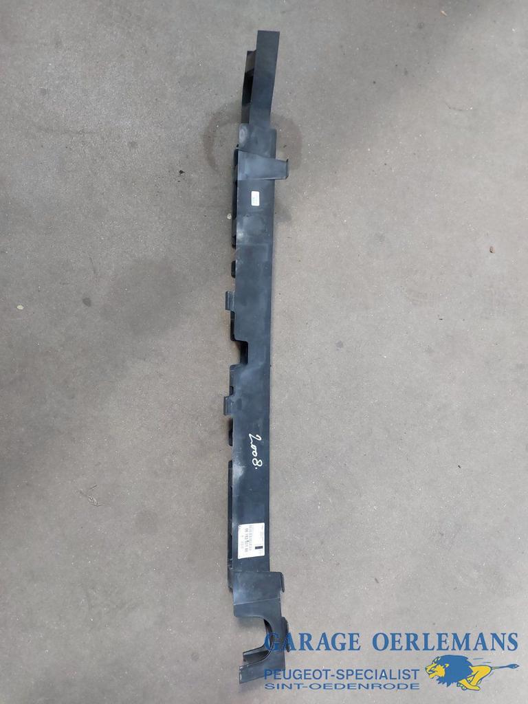 bumperabsorber peugeot 2008 voorzijde 9678353180, Gebruikt, -, -, ARN erkend
