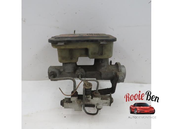 Hoofdremcilinder van een Chevrolet S10, Gebruikt, -, Ophalen of Verzenden, -