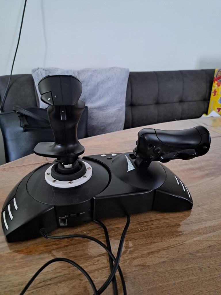 Thrustmaster T.Flight Hotas X Joystick - Perfect voor Gaming, Computers en Software, Joysticks, Ophalen of Verzenden, Gebruikt