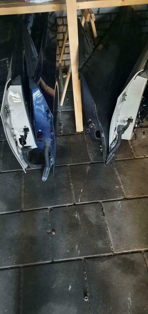 PORTIEREN DEUR  BMW E92 E93 M3 335I 330I 325I 320I, Ophalen of Verzenden, Voor, BMW