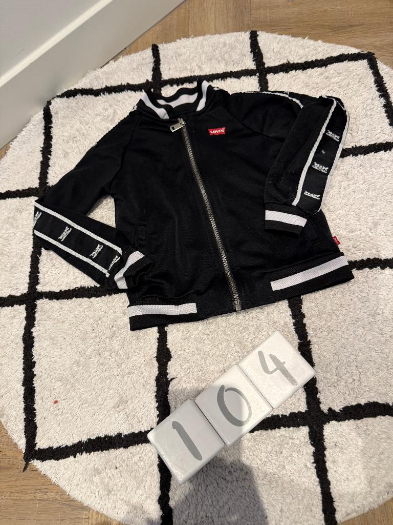 Heel goed zwart Levi's vest rits jas jasje jack 104 maat 3-4, Jongen of Meisje, Ophalen of Verzenden, Zo goed als nieuw, Levi's