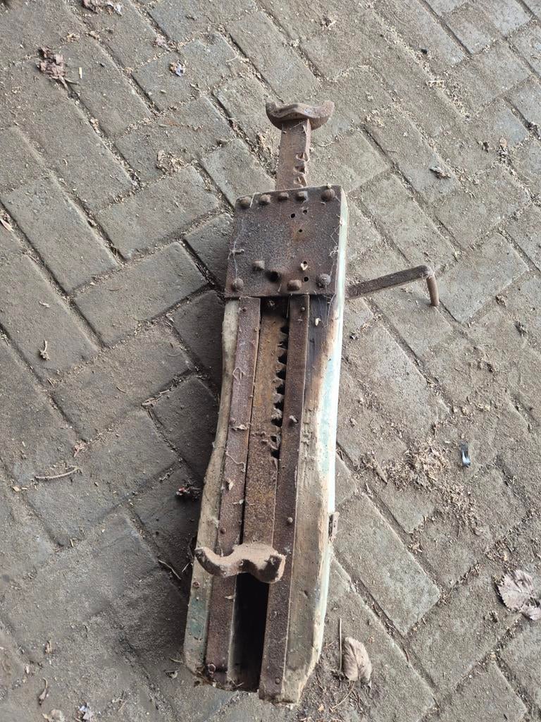 Antieke krik/winde, Antiek en Kunst, Antiek | Gereedschap en Instrumenten, Ophalen