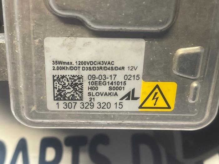 Koplamp links van een Alfa Romeo Giulia, Gebruikt, -, Verzenden, -