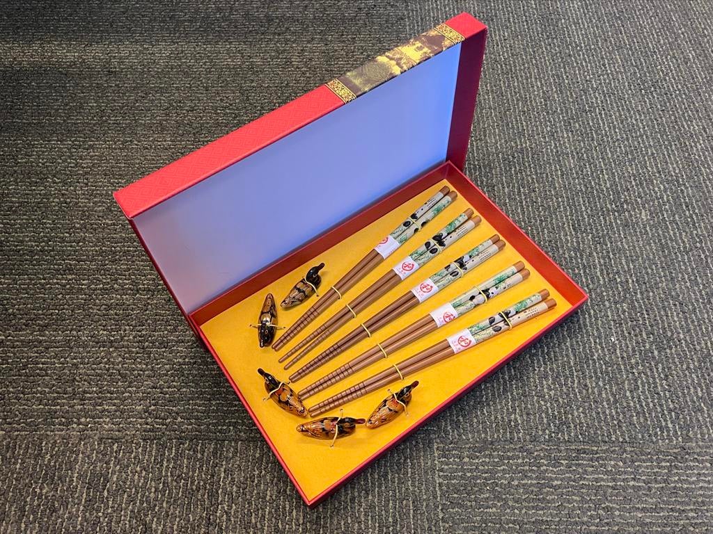 Luxe eetstokjes giftset - in nieuwverpakking!, Ophalen of Verzenden, Nieuw, Hout, Bestekset