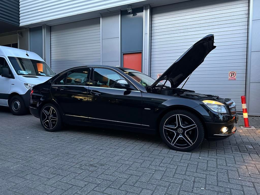 Mercedes-Benz Mercedes 2007 Zwart, Automaat, 1800 kg, Zwart, Parkeersensor