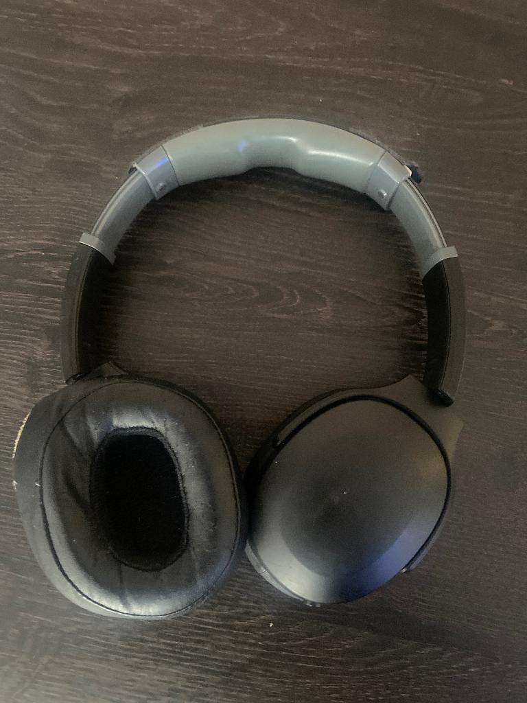 Crusher evo ( alleen Kussens beschadigd), Audio, Tv en Foto, Koptelefoons, Gebruikt, Op oor (supra aural), Skullcandy, Draadloos