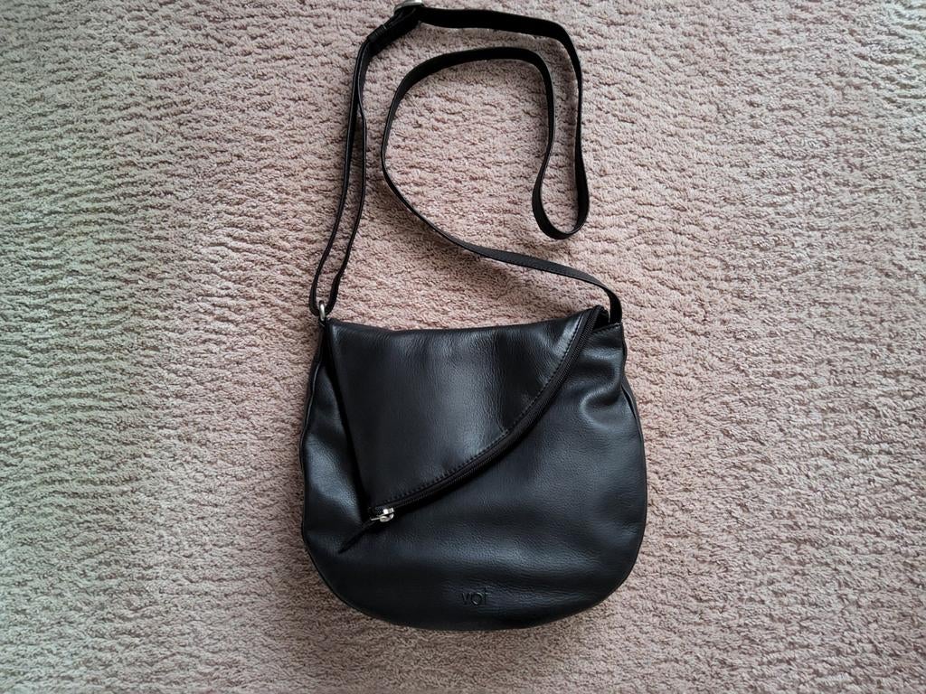 ZEER MOOIE APARTE ZWART LEREN MERK SCHOUDER/CROSSOVER TAS., Ophalen of Verzenden, Nieuw, Zwart, Schoudertasje