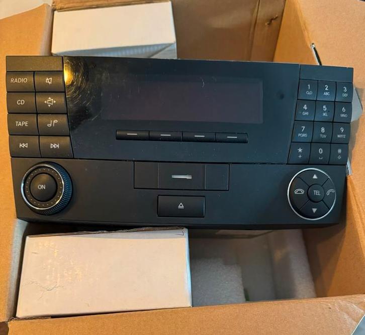 Mercedes E Klasse W211 Radio, Ophalen of Verzenden, Gebruikt, Mercedes-Benz