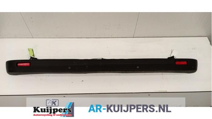 Achterbumper van een Opel Vivaro, Gebruikt, -, -, Opel