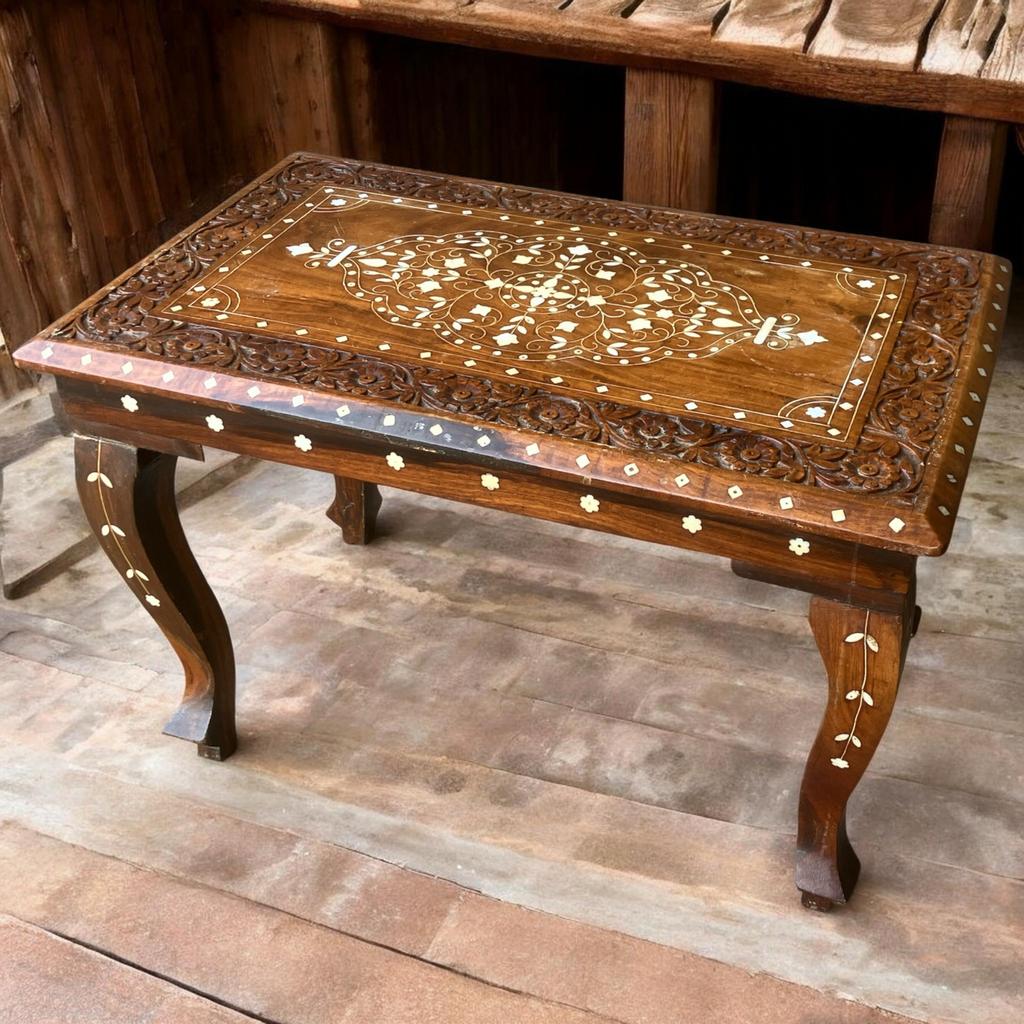 Indisch Teak Bijzettafeltje met Inlegwerk, Ophalen