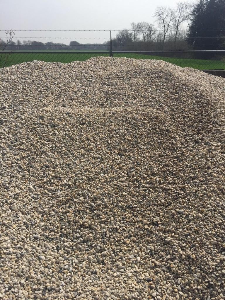 Siergrind div. kleuren - woudzand - zwarte grond € 40,00, Overige materialen, Nieuw, Ophalen of Verzenden, Grind